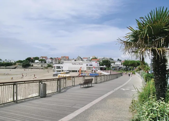 1 Bedroom Awesome In Royan