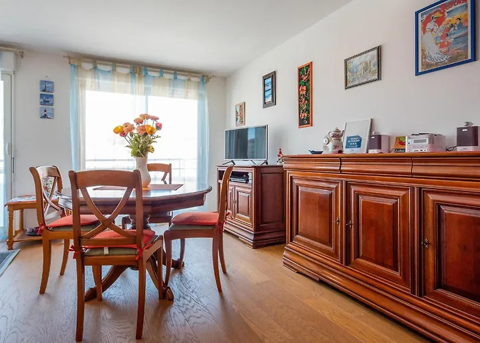 1 Bedroom Awesome In *